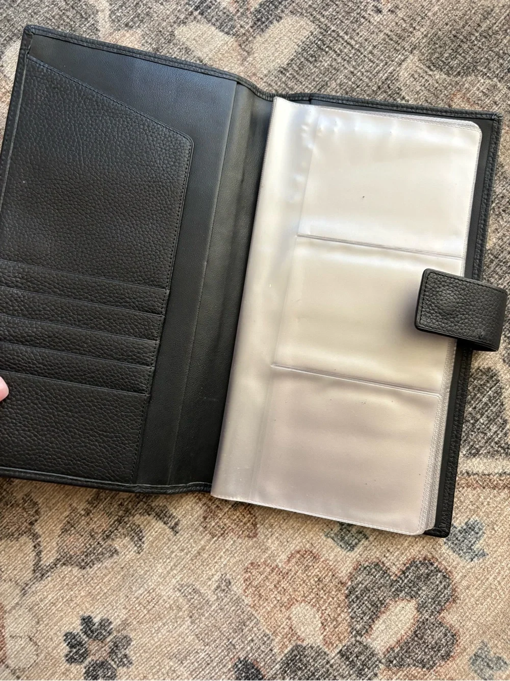 Vtg Gianni Versace Black Medusa pebbled leather organizer travel wallet holder